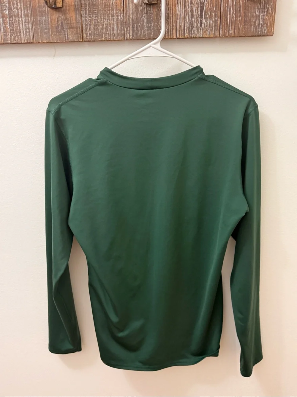 Nike Men’s Long-Sleeve Dri-FIT Crewneck Shirt - Dark Green